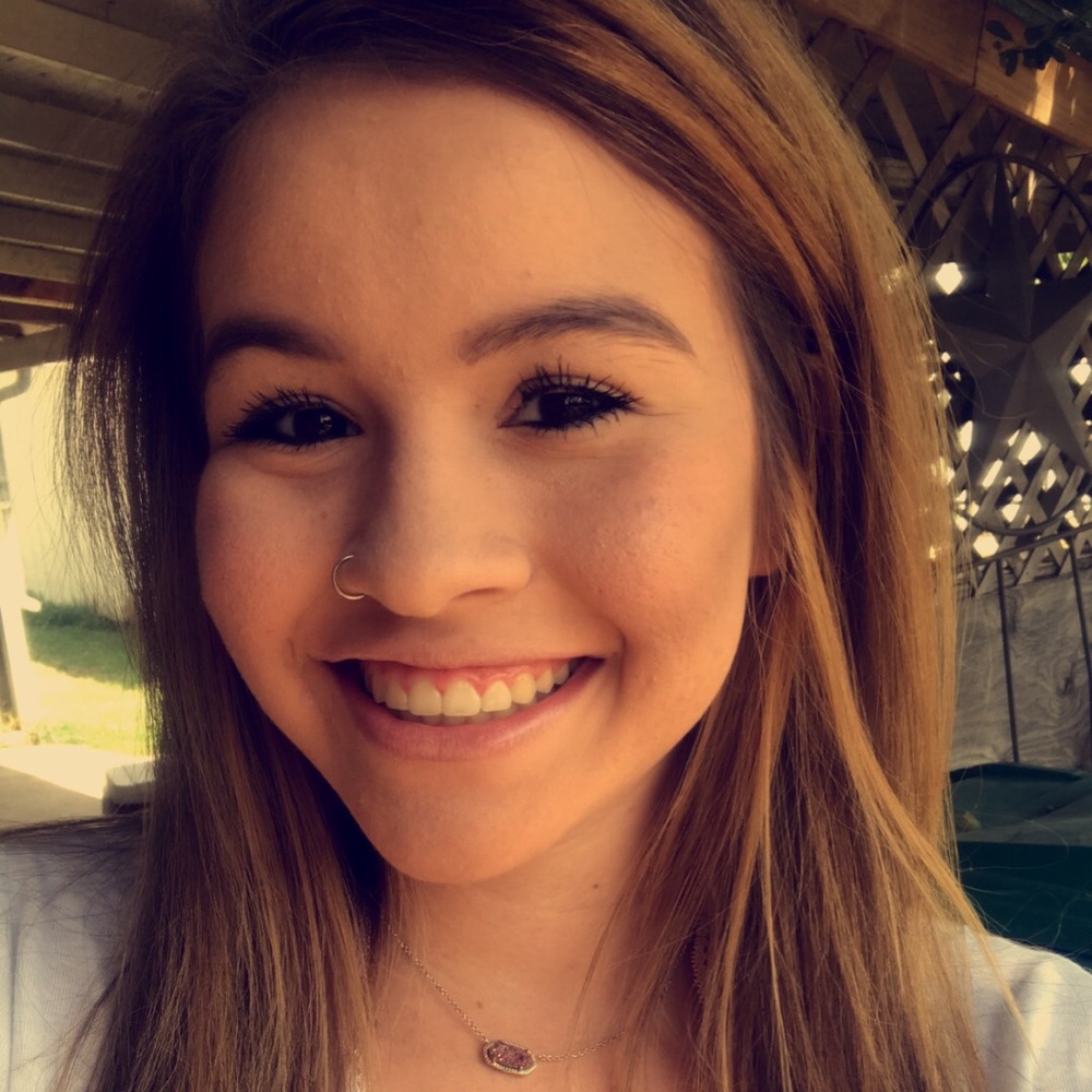 Meet your Posher, Daniella